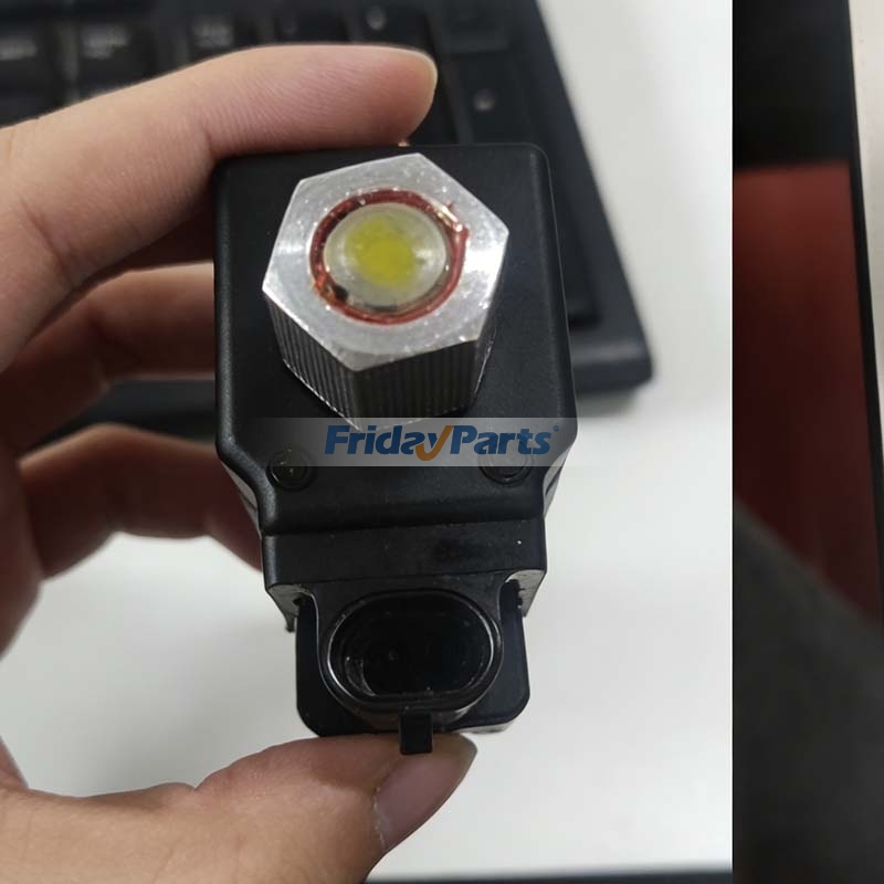 12V 14W Solenoid Valve Coil YZ105885 for John Deere Engine 6068 6081 6135 Skidder 1400 360D 460D 560D 640G 648H 748H Tractor 9530 9630