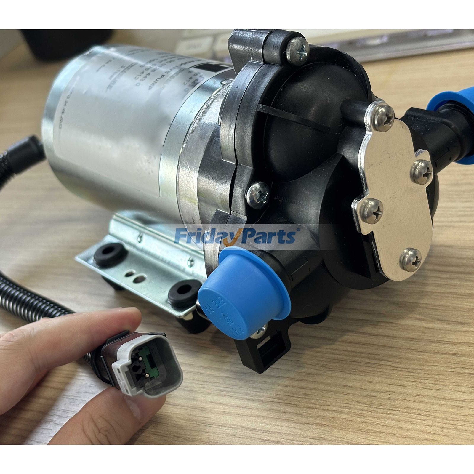 12V 45PSI 3 Chamber Diaphragm Pump 0001264430 2088-344-500 for Claas Forage Harvester Jaguar 830 840 850 860 870 880 930 940 950