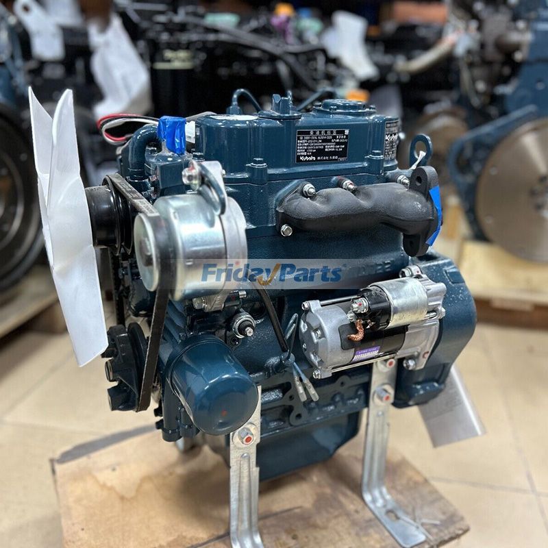 2500Rpm 10.2KW Engine Assembly for Kubota D722 D722-E2B-BC-5 D722-E2B-BC-1 Bobcat Excavator 323 320 322 Skid Steer Loader 453 463