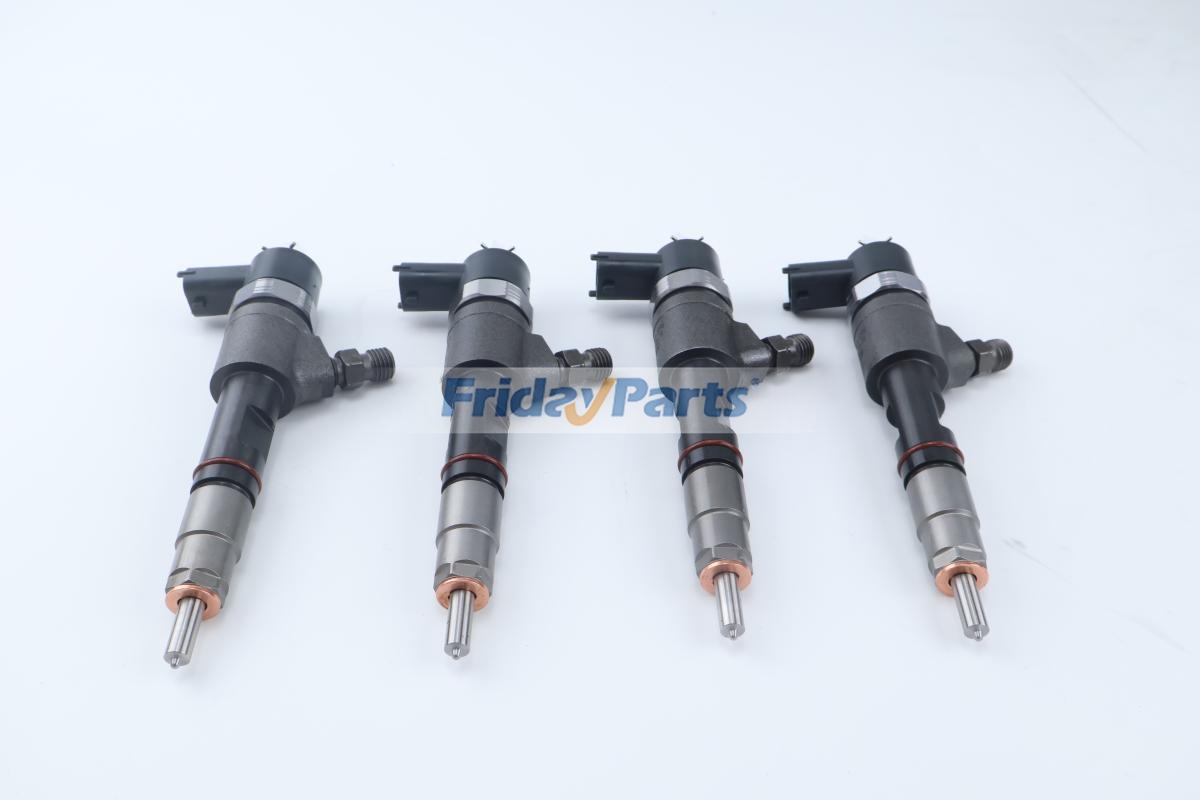 Compra 4 inyectores de combustible Bosch 0445110777 para motor Kubota V2403 D1803 KX040-4 1J801-53052 en Fridayparts