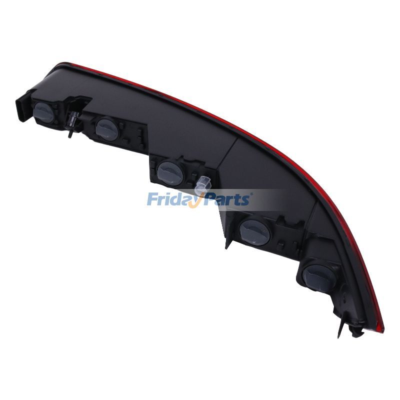 Une paire de feux arrière inférieurs pour pare-chocs de FridayParts