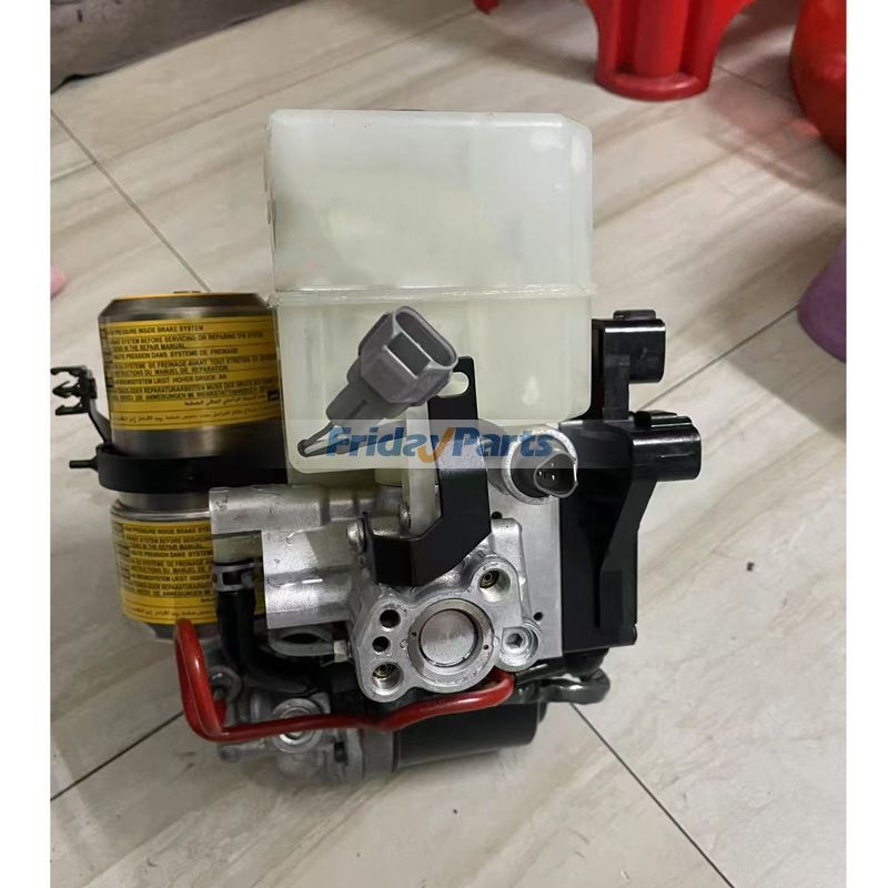 Brake Booster Assembly with Master Cylinder for Vehicle