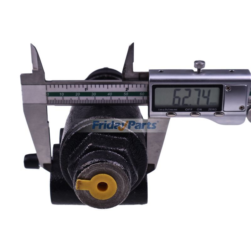 FridayPartsのブレーキマスターシリンダー