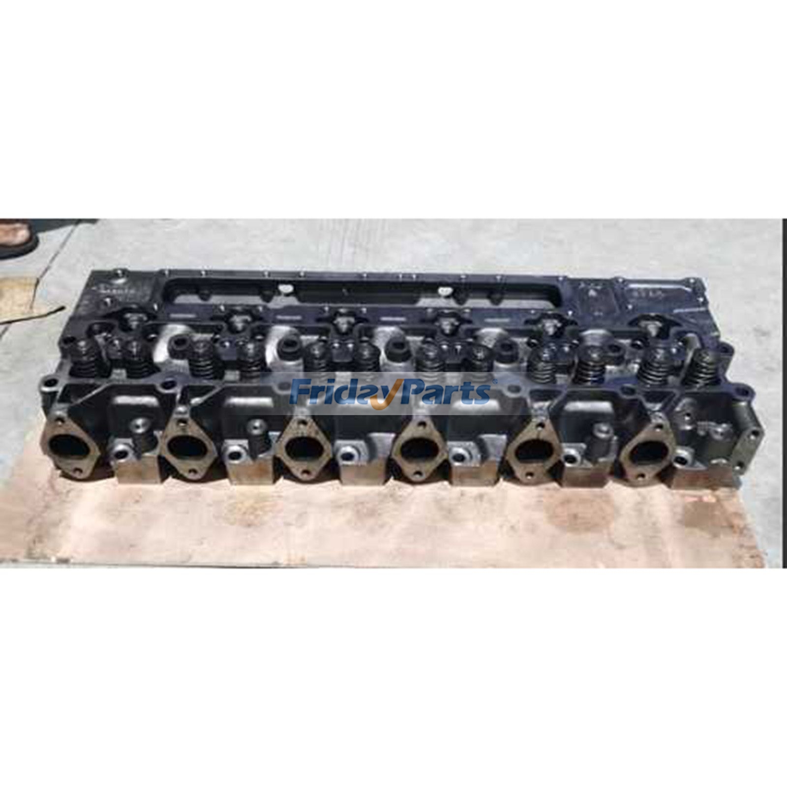 Complete Cylinder Head 3922584 3920028 for Cummins Engine 6CT 8.3 