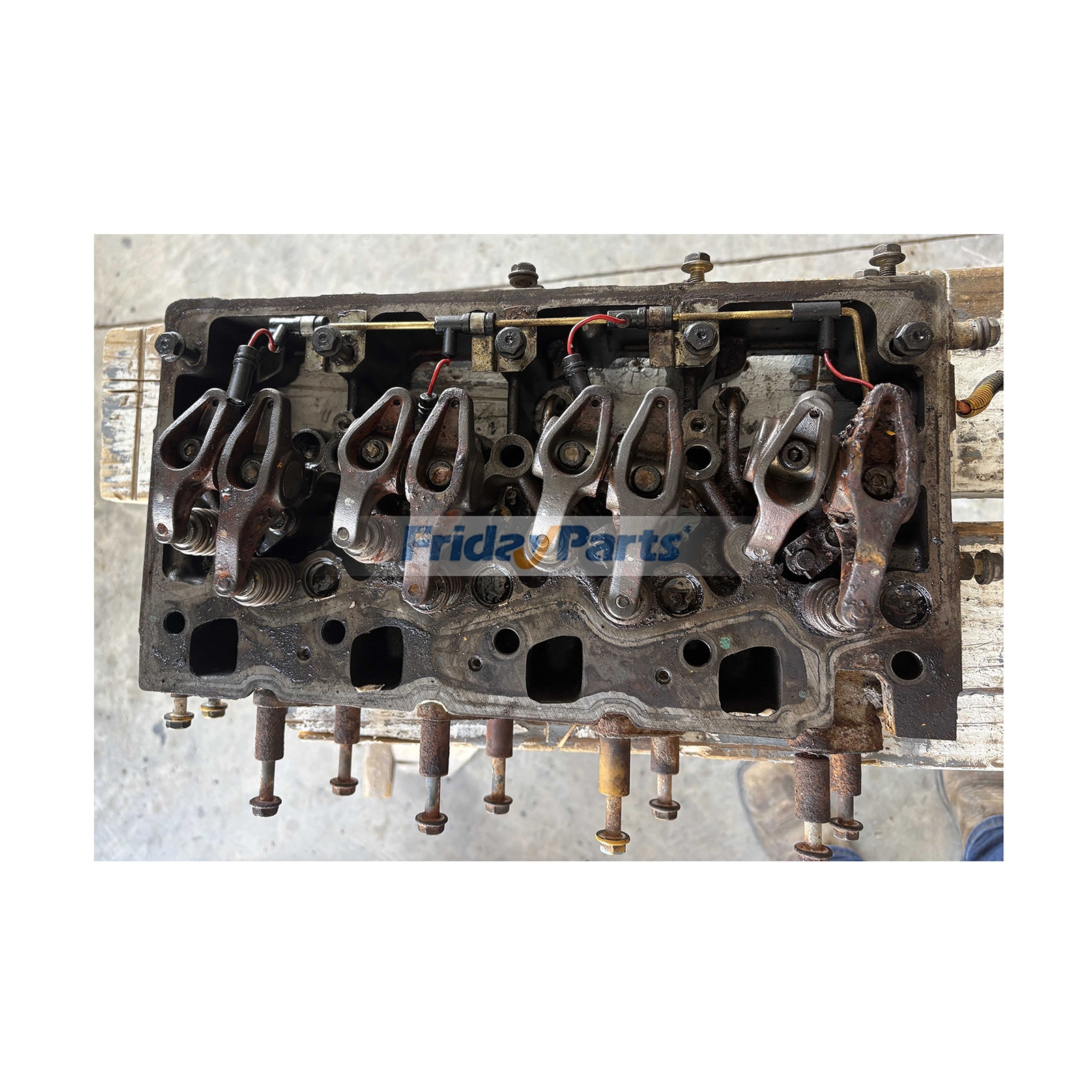 Culatas completas RE506335 para motores John Deere 4024, 5030, cargadoras 244J, 313, 315, 317, 320, CT315 y CT322. Calidad superior con 3 años de garantía.