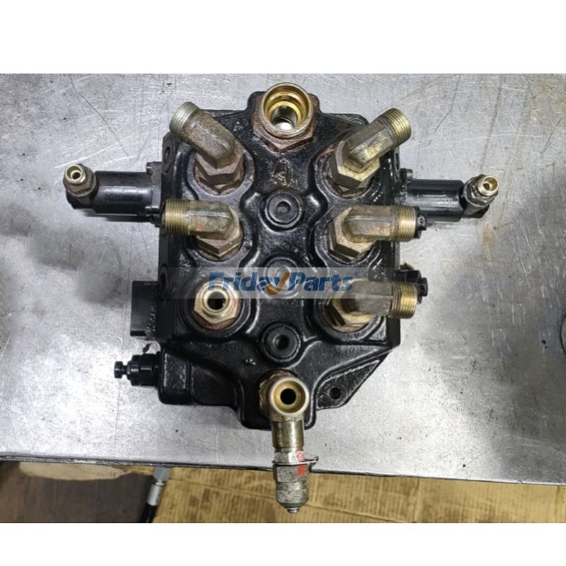 Sunward スキッドステアローダー SWL2810 SWL3210 用コントロールバルブ 730302000051