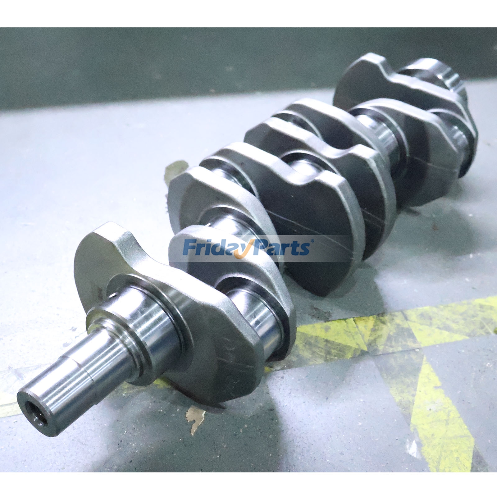 カミンズエンジン 4B3.3TAAE QSB3.3 用合金鋼クランクシャフト 4941136