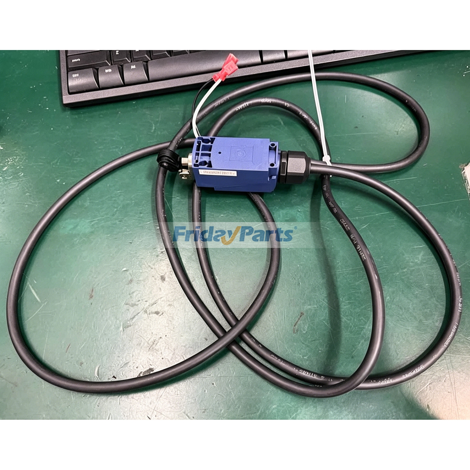 Genie シザーリフト GS-3384 GS-3390 GS-4390 GS-5390 用 ダウンリミットスイッチハーネス 99356GT