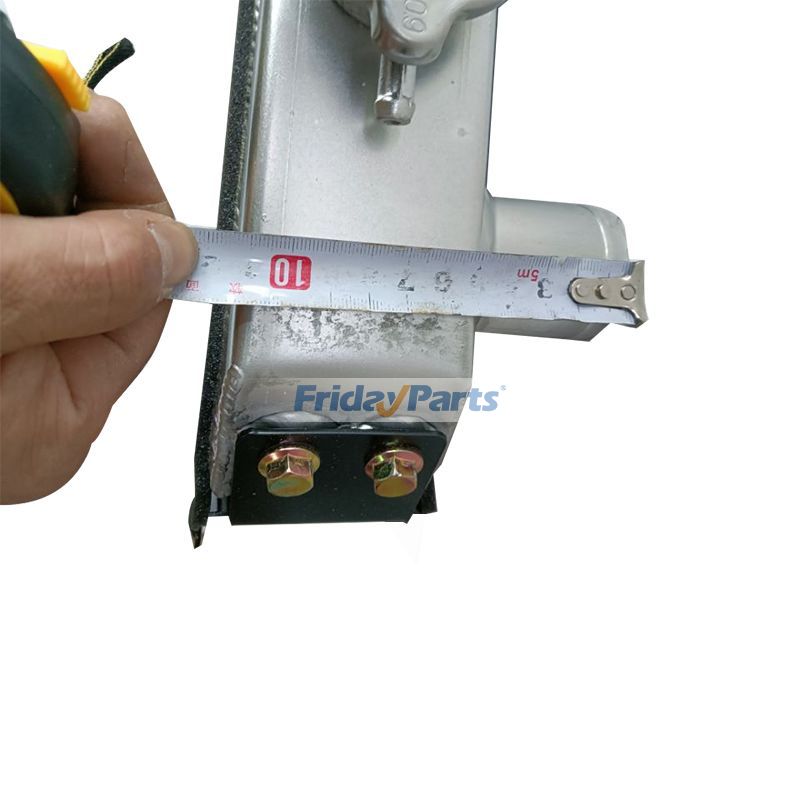 erpillar CAT Water Tank Radiator Assembly in Stock in China