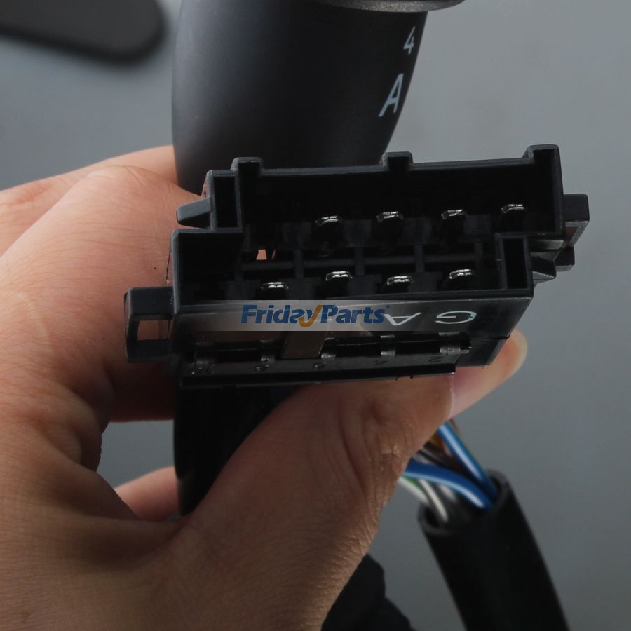 Compre Interruptor VOE11039409 11039409 para carregadeira de rodas Volvo L120C L90C L70C L220D L70D L90D L120D L150D L180D na FridayParts