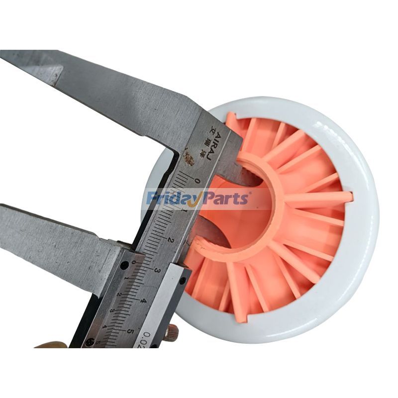 FridayPartsで燃料フィルター SAA4D107E SAA6D107E PC200-8 PC220-8 PC300-8 PC290LC-11 PC270-8 PC390LC-10を購入