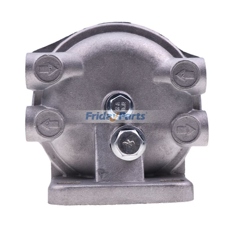 Fuel Filter Assembly 6560348 for Deutz Engine 511 Bobcat 443 453 543 553 631 641 643 645 731 741 743 843 1600 2000 1213