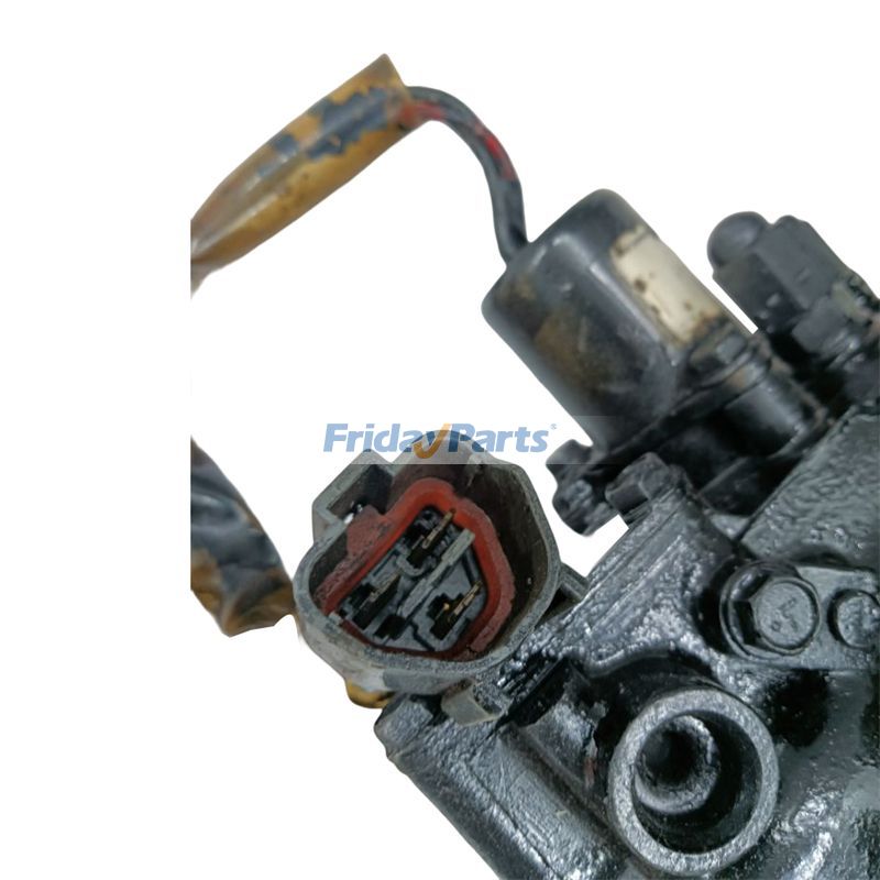 Bomba de inyección de combustible YM729612-51380 para motor Komatsu 4D84E-3C para Motor  FridayParts