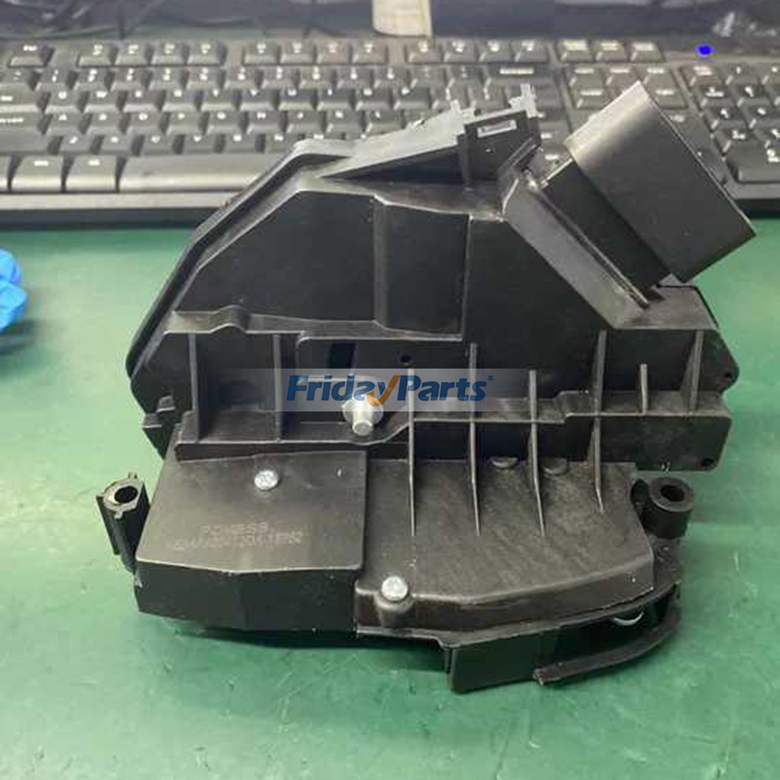 フォード エッジ クーガ フォーカス フィエスタ用 7ピン フロント右ドアロック ラッチ アクチュエーター CM5AA21812EA