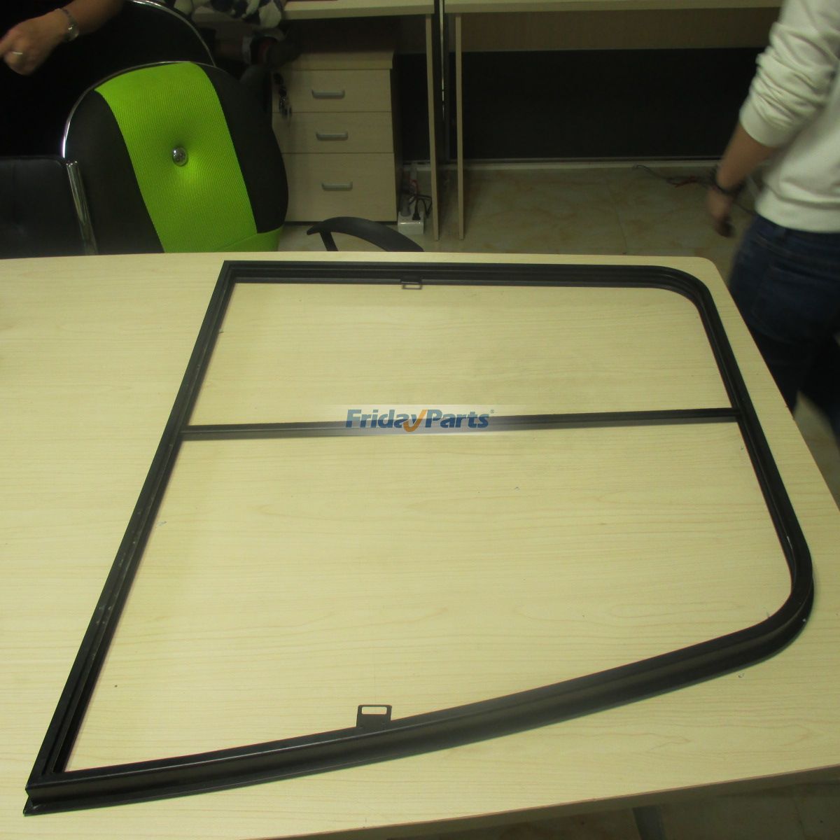 Joint de vitre de porte gauche de cabine pour HITACHI EX120-5