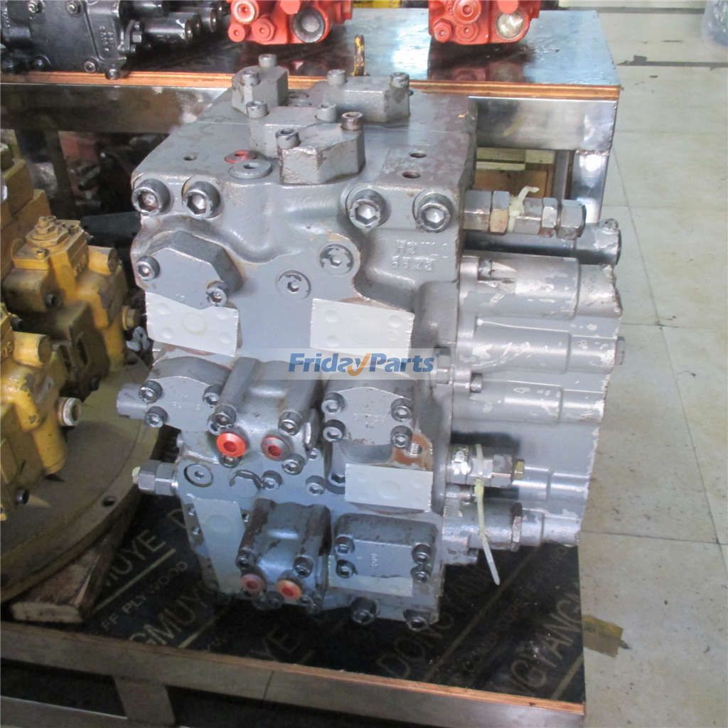 日立掘削機 ZAX​​230 メインコントロールバルブアセンブリ用