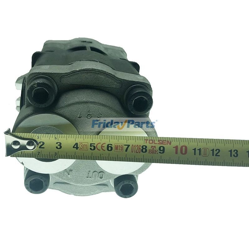 クボタトラクターM6060 M7040 M7060 M8540 M5660 M5040 M5140 M6040用油圧ポンプ3C001-82200 3C001-82202 3C001-82203 3C001-82204