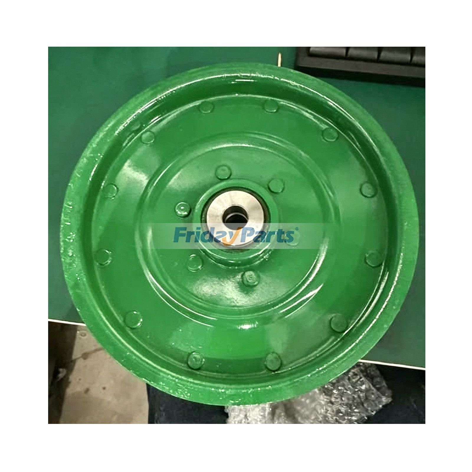 Idler Wheel 86588003 for New Holland Combine CR940 CR960 CR8.90 D4 CR8.90 MY17 Grain Header 740CF-20 740CF-25