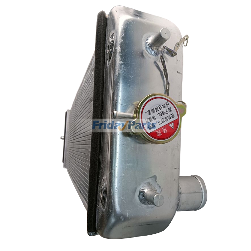 Isuzu エンジン 4HK1 John Deere 掘削機 220DW 225DLC 用水タンク ラジエーター 4650352