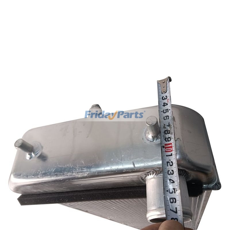 FridayPartsのIsuzu John Deere 用ウォータータンクラジエーター