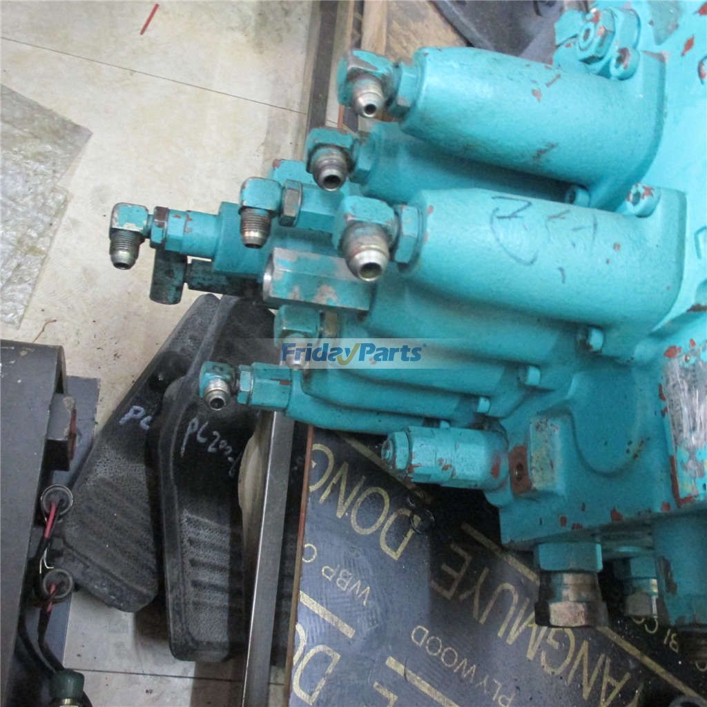 KOBELCO用用コベルコ ショベル SK120-5 メインコントロールバルブアセンブリ