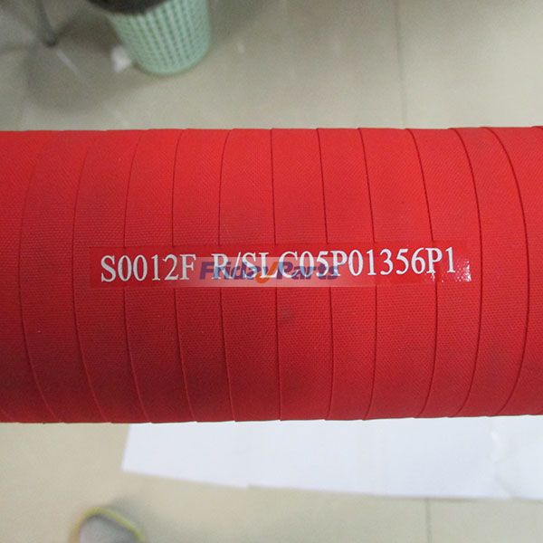 Für Kobelco Bagger SK350-8 Ladeluftkühlerschlauch R/SLC05P01356P1für Für KOBELCO