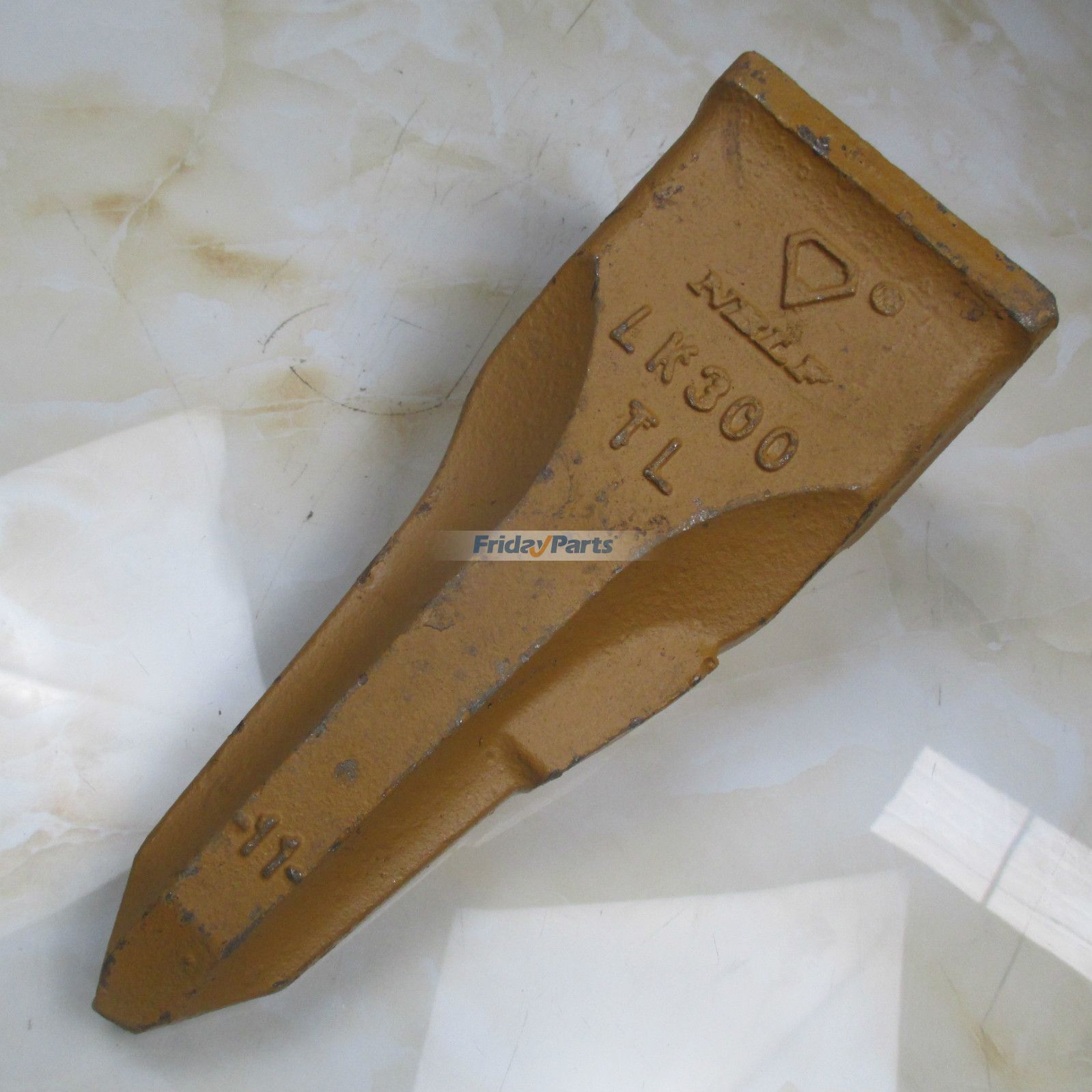 For Komatsu Excavator PC220-1 PC220-2 PC220-3 PC300-6 PC300-7 PC300-8 PC360-7 Bucket Tooth 207-70-14151