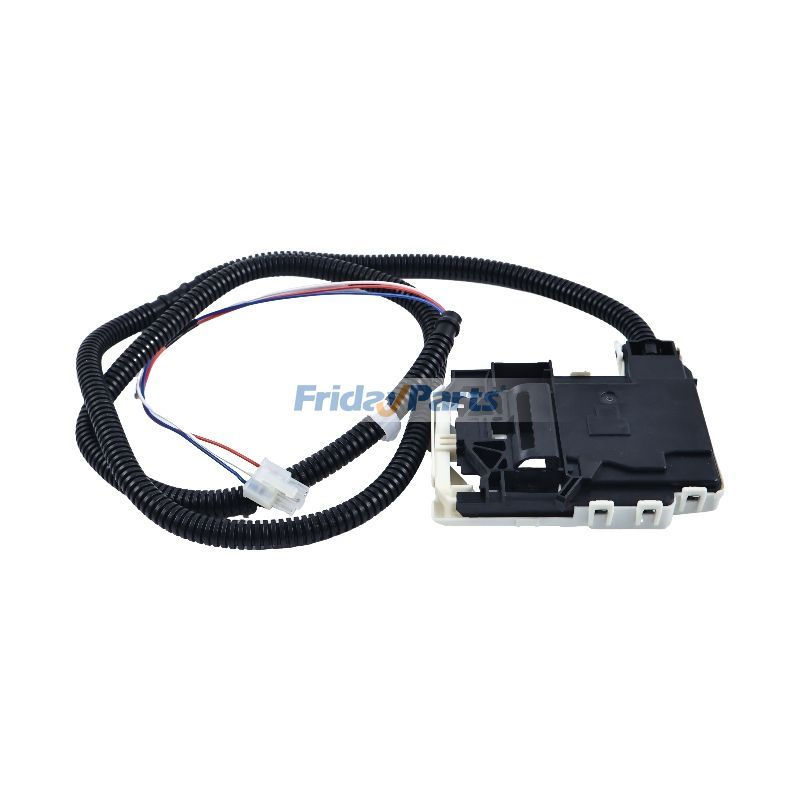 Lid Lock for Cleaning Equipment