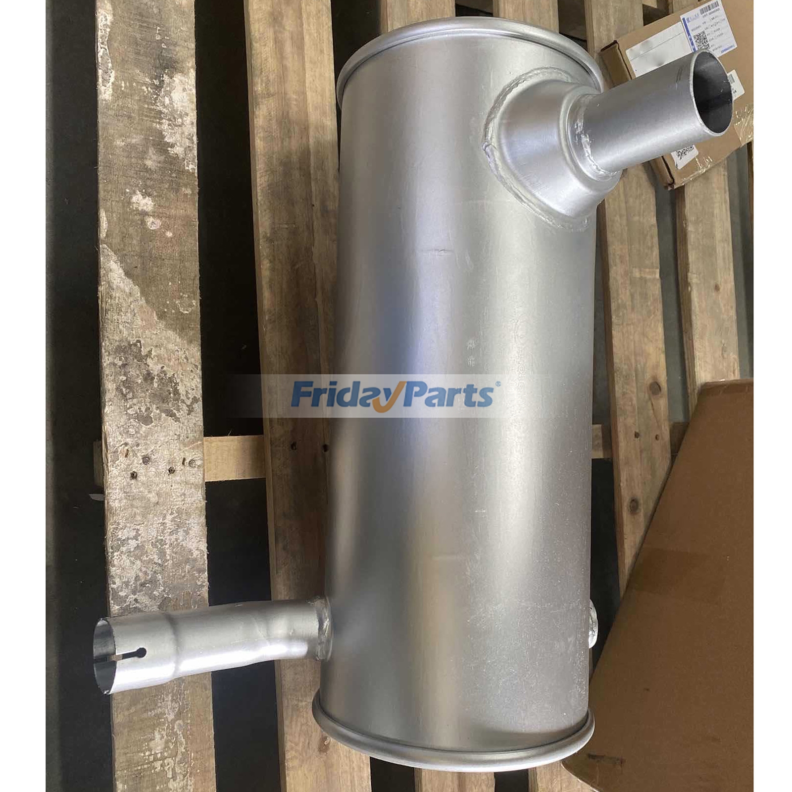 Muffler 4668211 for Hitachi Excavator ZX75UR-3 ZX75US-3 ZX75USK-3 ZX85US-3 ZX85USB-3