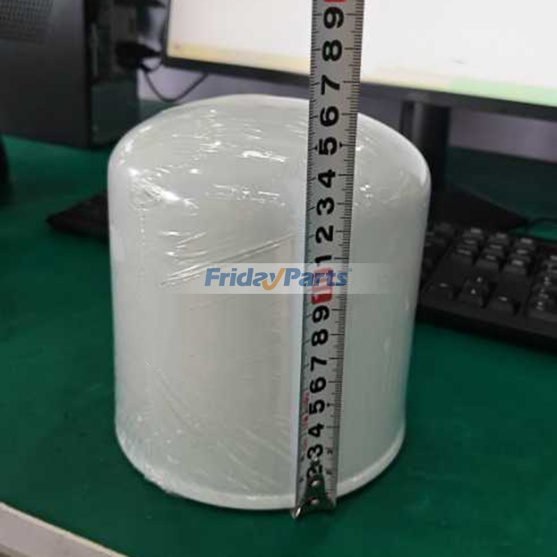 Oil Filter 83986170 for Ford New Holland Tractor 4610 5030 7810 7610 8600 9200 TW10 TW20 TW35 Loader A62 A625 A64 A66