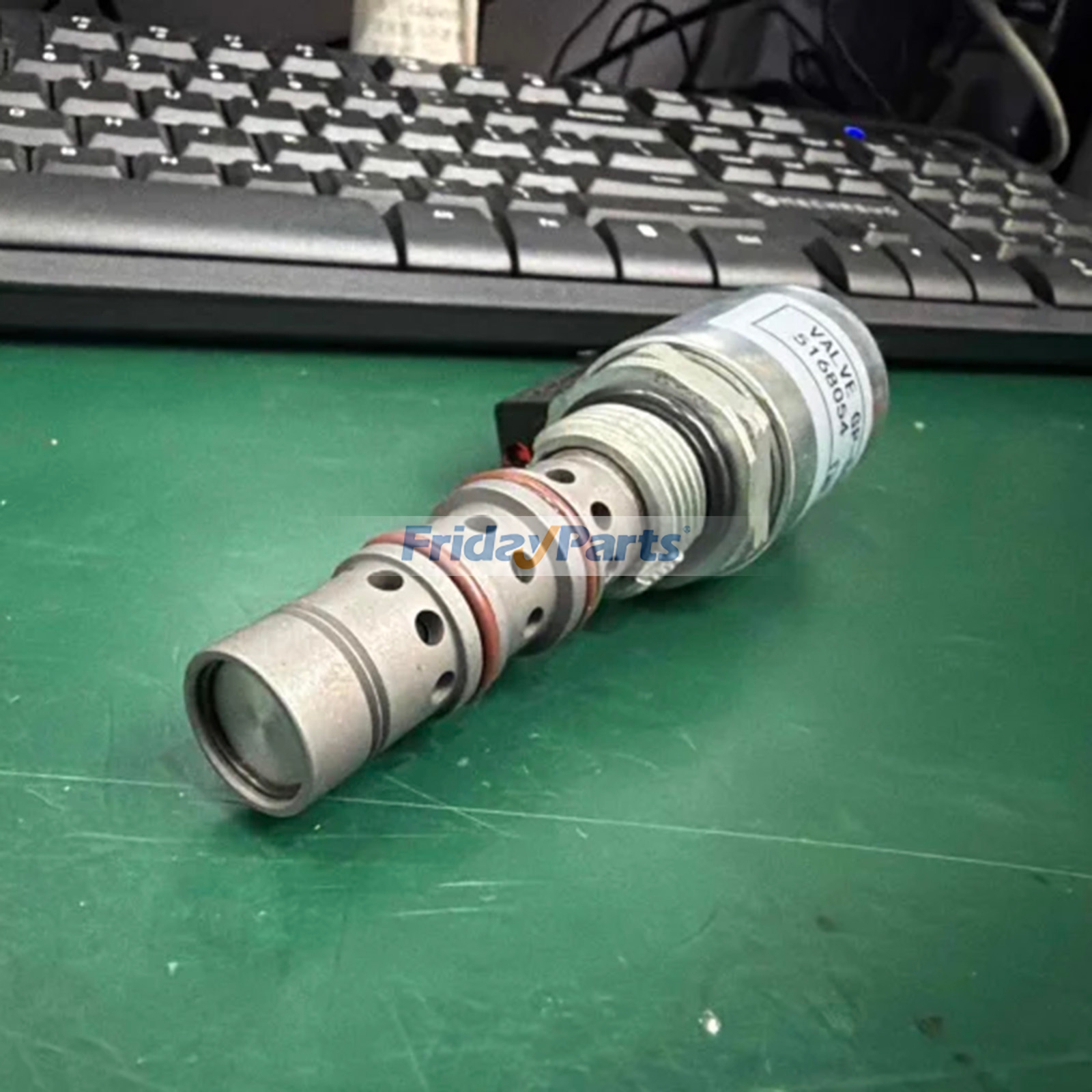 ジョンディアエンジン6068スキッド640G-III 648G-IIIトランスミッションAG150 AG250 YZ15215 YZ15735用比例ソレノイドYZ150188