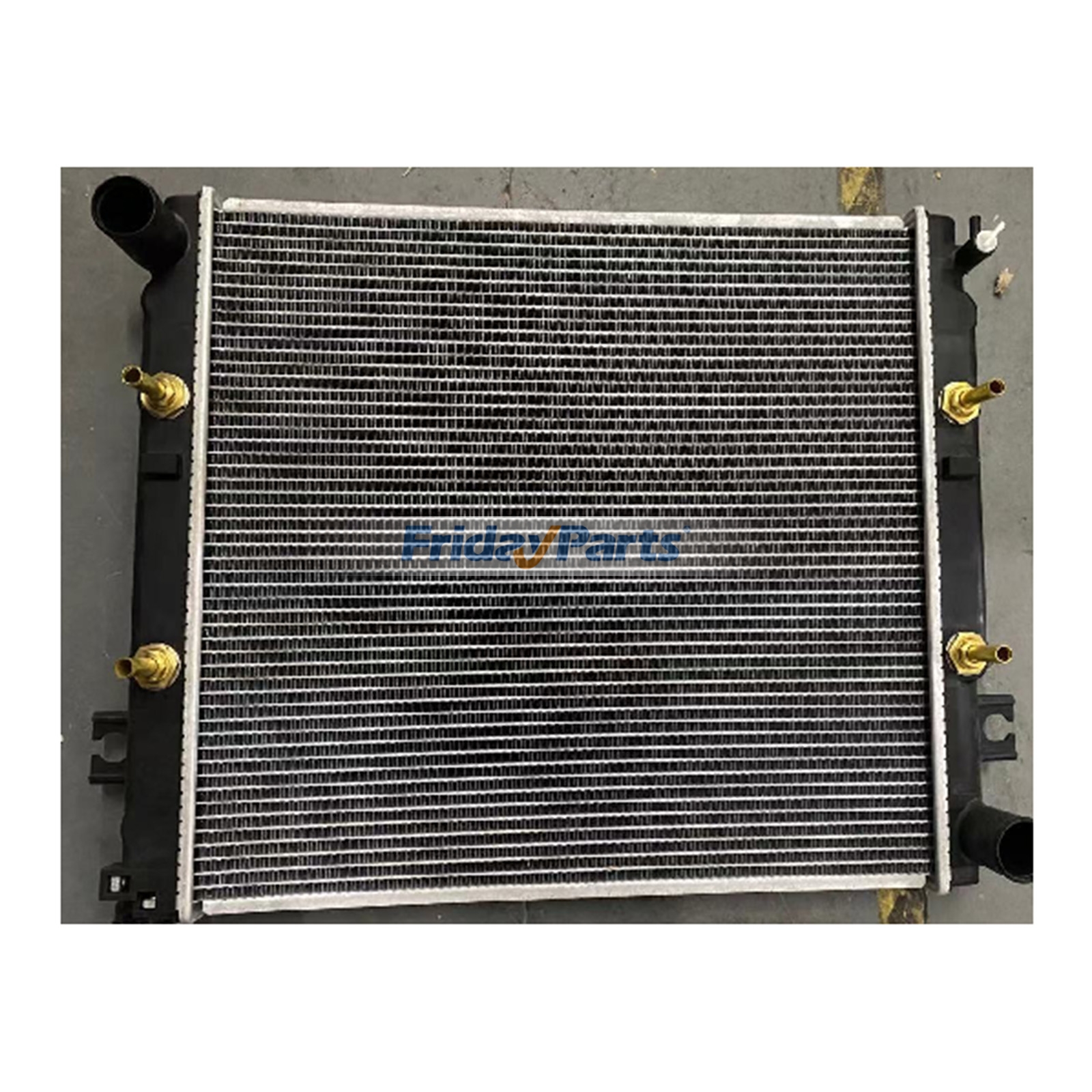 Radiator 16410-30610-71 for Toyota Engine 15Z Forklift 42-7FD35 42-7FD40 42-7FD45 42-7FDA50