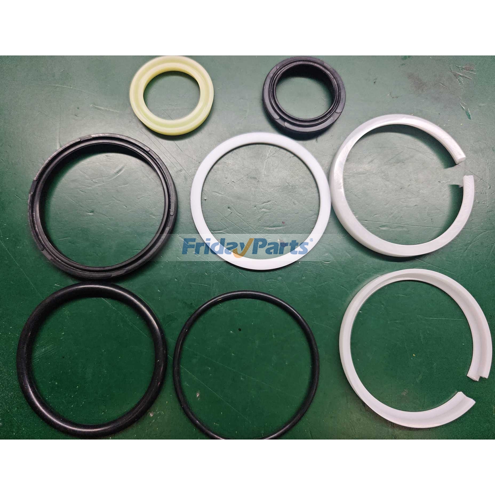 Tilt Cylinder Seal Kit KBB670A-00028 for Komatsu Forklift FD20-25-14 FG20-25-14 FD28/30-14 FD30-14 FG30-14