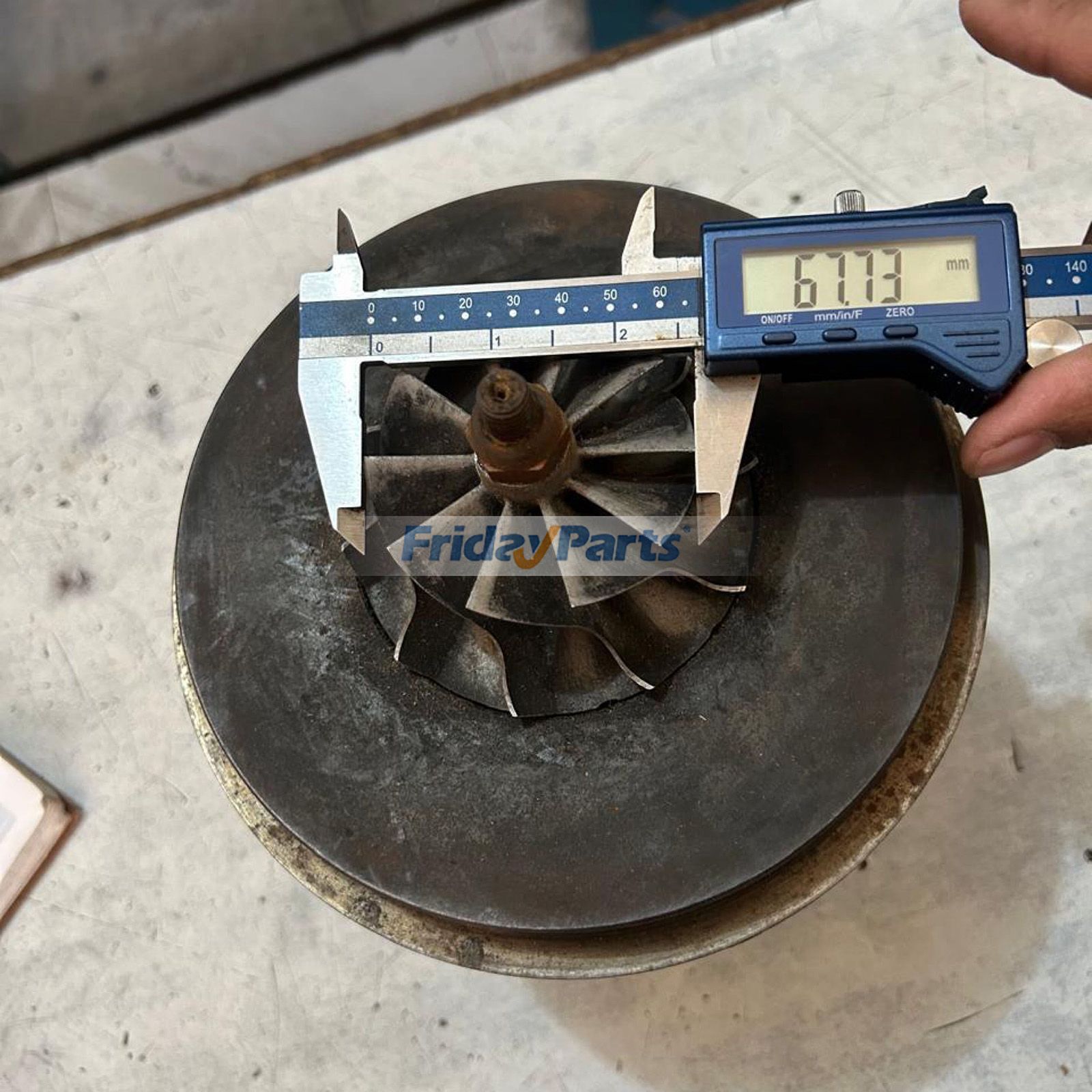 Turbocharger Cartridge 204-1530 for Caterpillar CAT Engine C9 C18 Generator SR4