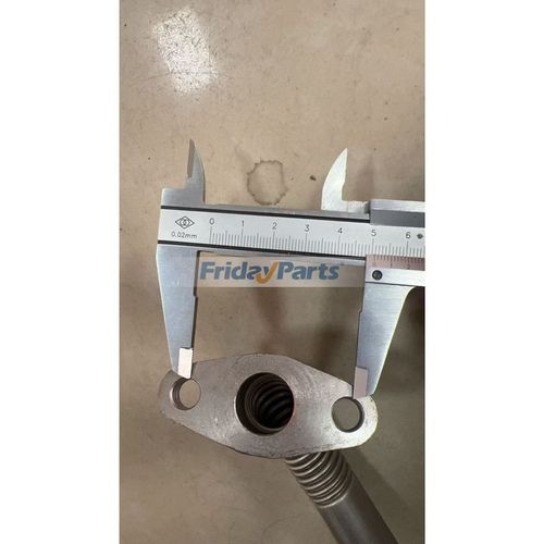Turbocharger Oil Drain Connection 3934092 for Cummins Engine 4B3.9 6C8 ...