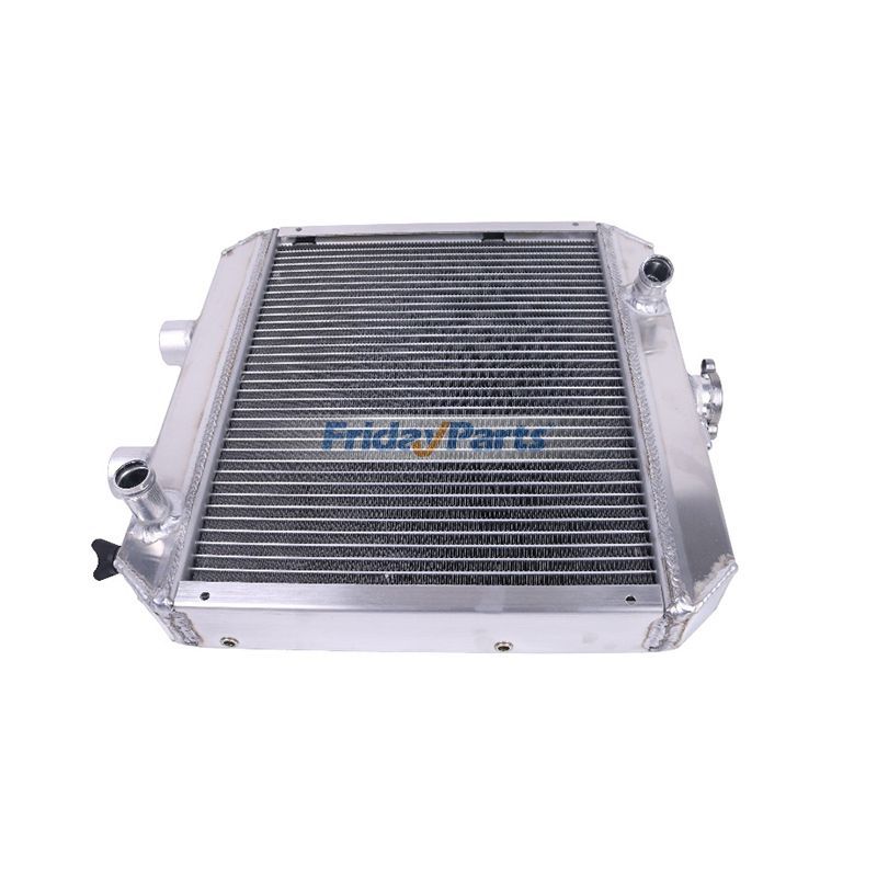 Water Tank Radiator 16676-72062 1667672062 for Kubota Engine D722