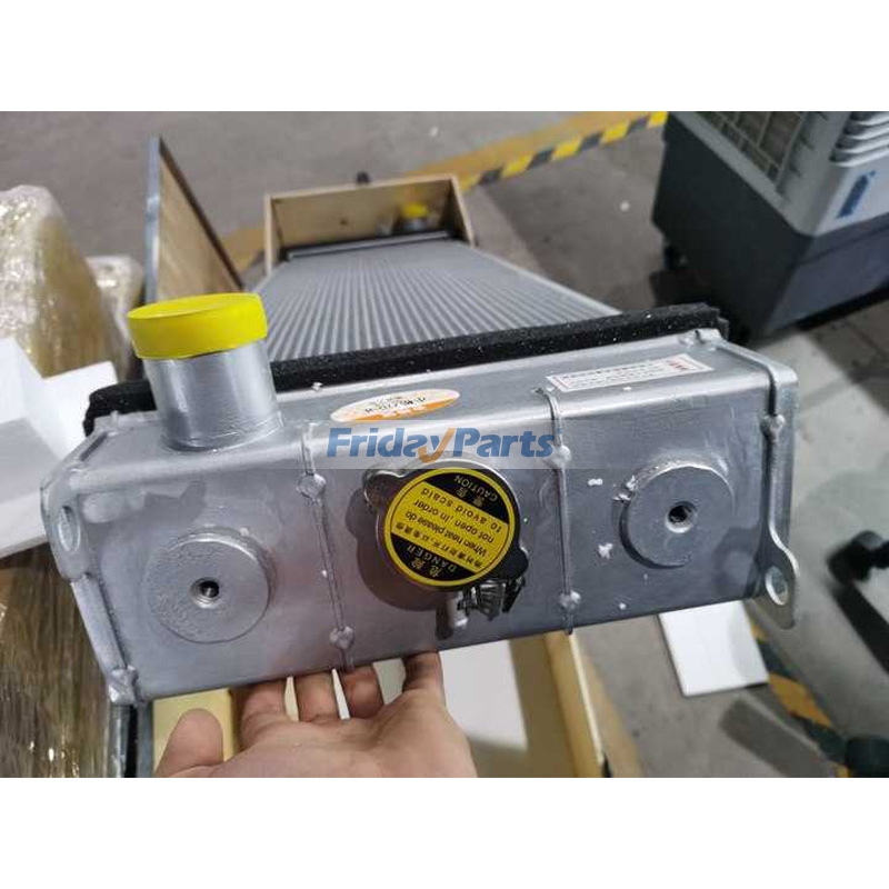 Radiador de depósito de agua 206-03-22412 para excavadora Komatsu PC270-8, PC270LC-8, PC290LC-8, PC290LC-8K y PC290NLC-8K. de FridayParts