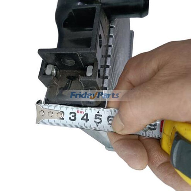 Ensemble radiateur de réservoir d'eau Pour KUBOTA